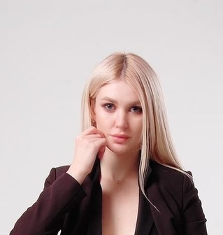 Шулятникова (Блинова) Любовь Андреевна